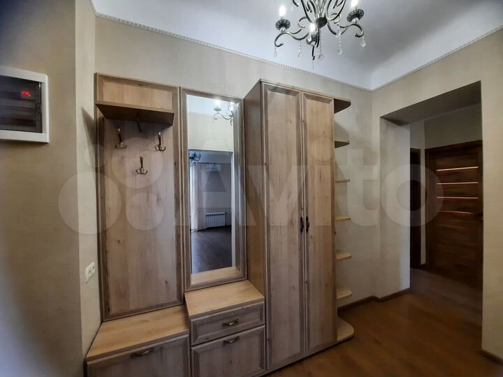 2-к. квартира, 55 м², 2/3 эт.