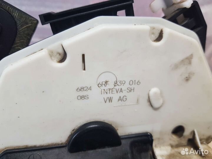 Замок двери задний правый Volkswagen Polo 5