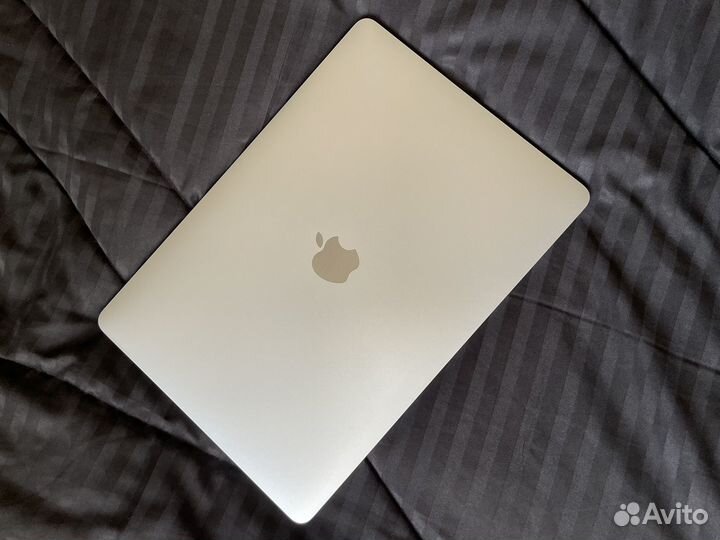 Macbook Pro 13-inch 2018 64гб