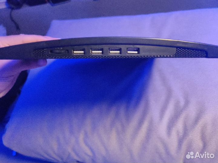 Подставка с охлаждением для ноутбука