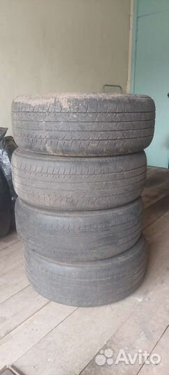 Yokohama dB Decibel E70 215/55 R17