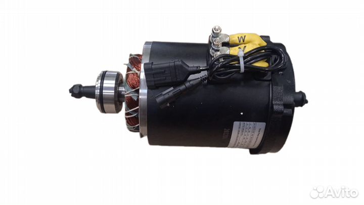 Электродвигатель хода CDD16/20 (Вертикальное распо