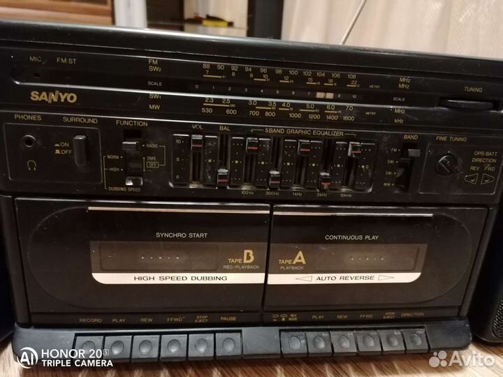 Винтажный японский музыкальный центр Sanyo M W242K