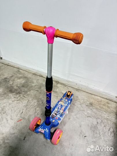 Самокат детский трехколесный