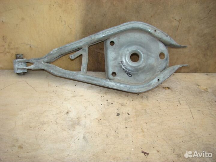 Задние рычаги под пружины 3.0i Bmw x3 03г