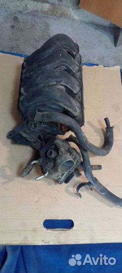 Toyota corolla 120 впускной коллектор