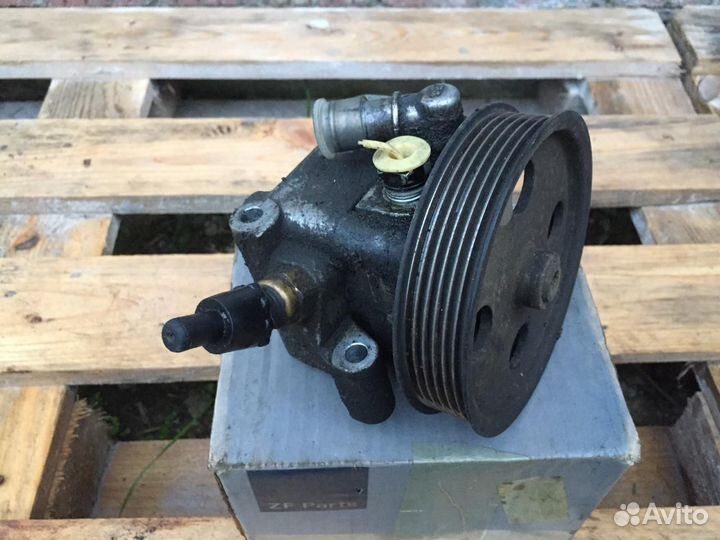 Насос гидроусидителя Форд Фокус