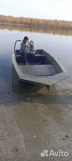 Лодка васюган 460
