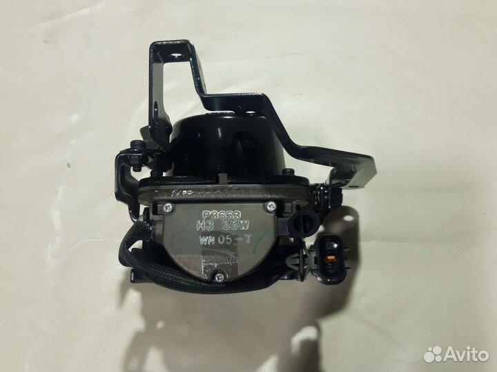 Фара противотуманная левая Митцубиши Лансер 9