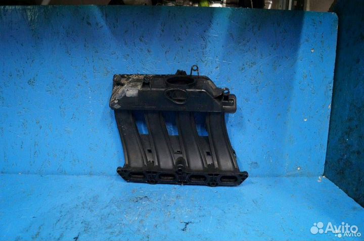 Впускной коллектор Renault Laguna 7700111439