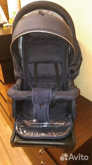 Продам детскую коляску 3 в 1