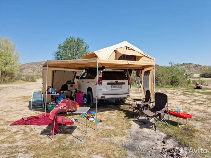 Палатка на крышу автомобиля шириной 180 см Kampina