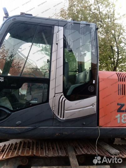 Caterpillar 428e/432e/444e Стекло левое цельное