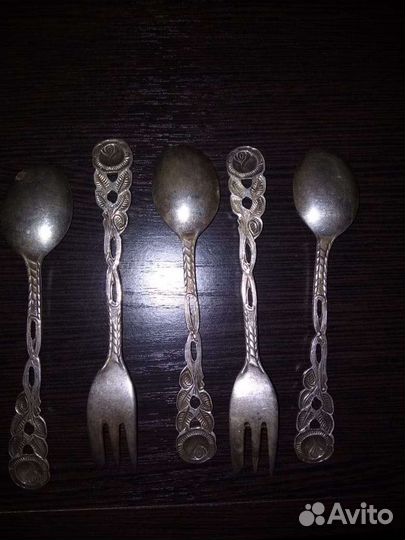 Столовые приборы, серебряные ложечки