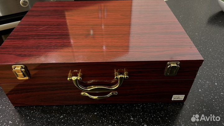 Набор столовых приборов