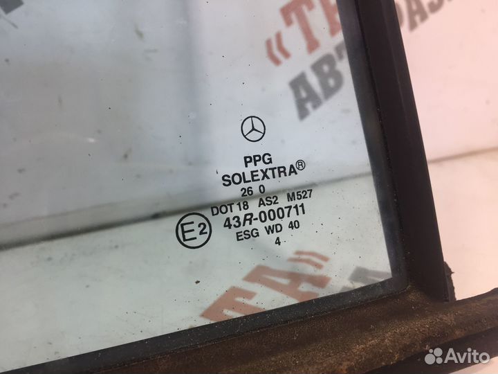Мерседес E-Класс Форточка двери задней правой AS2