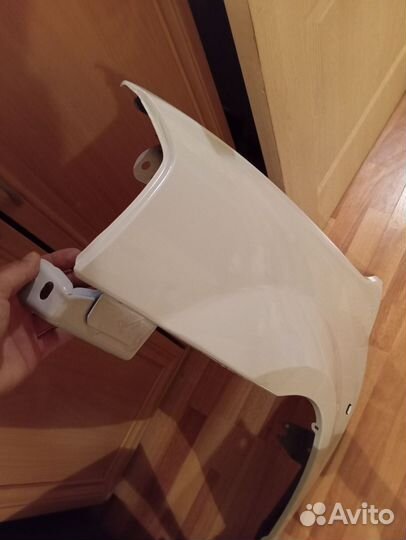 Крыло переднее левое на LADA largus