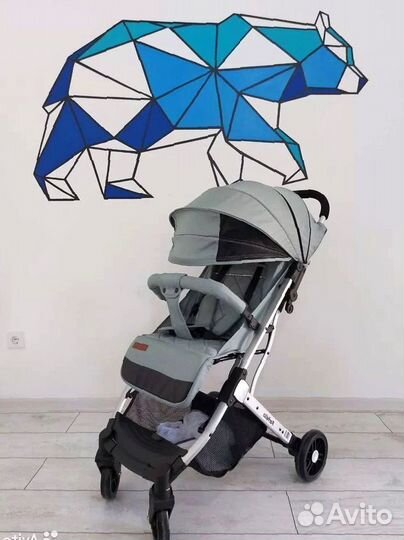 Прогулочная коляска