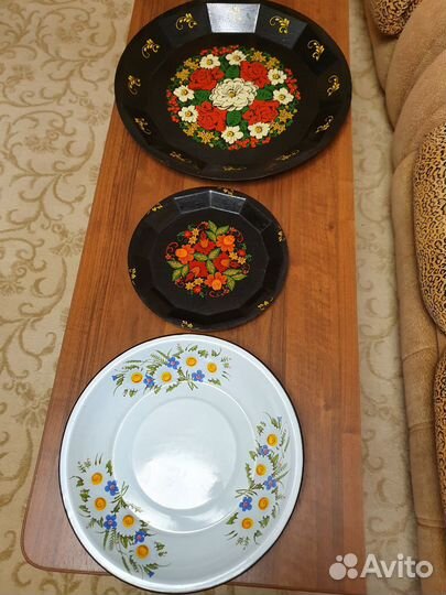 Блюда фарфоровые, эмалированное, металические