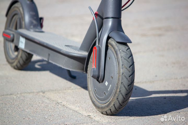 Электросамокат Xiaomi Mi Electric Scooter 1S