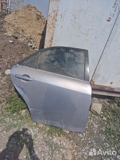 Задняя правая дверь мазда 6 gg