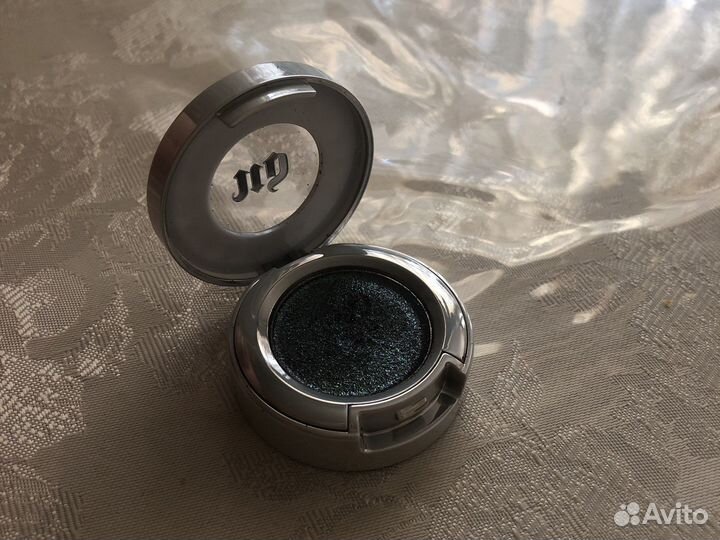 Тени Urban decay,покупала в визаже,нанесла 1раз