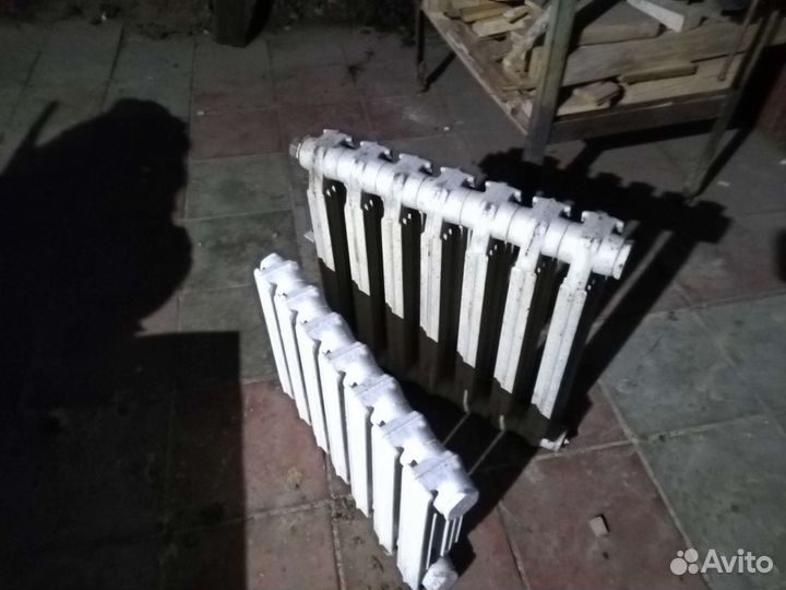 Батарея чугунная