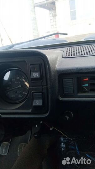 Продам панель LADA 2105