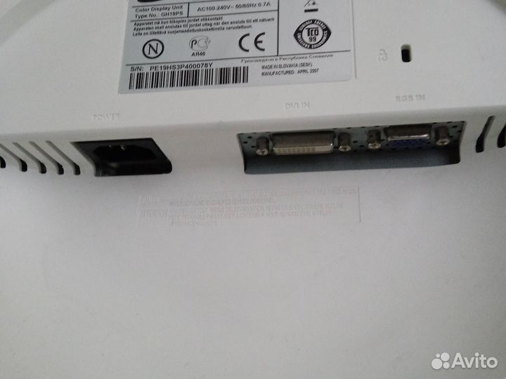 Монитор Samsung syncmaster 932B