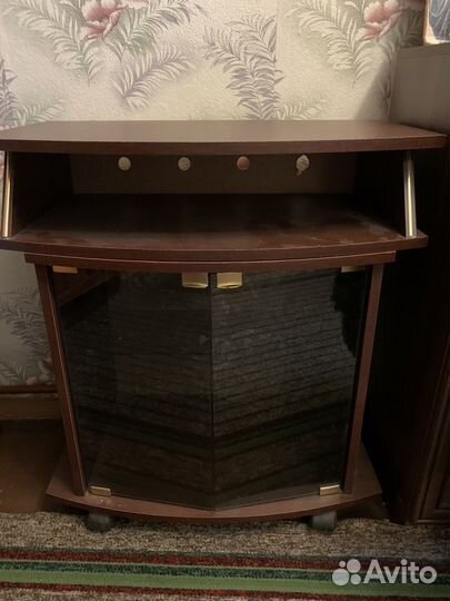 Тумба под телевизор