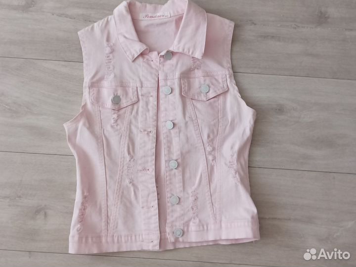 Джинсовая жилетка