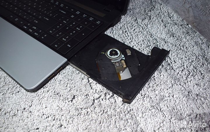 Ноутбук acer на Core i3-3110M/ 8 gb/ssd 120 gb