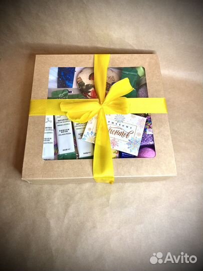 Подарочный бокс на 8 марта