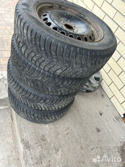 Kumho WinterCraft Ice WI31 205/60 R16