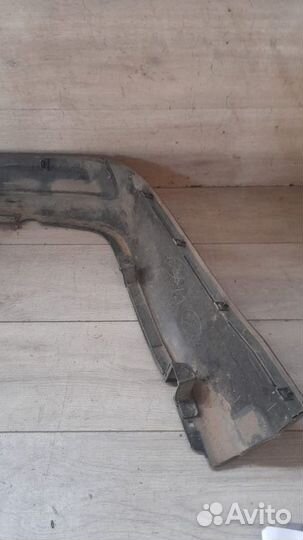 Губа переднего бампера Toyota Land Cruiser 200 С