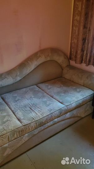 Диван софа тохта