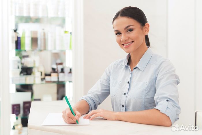 Администратор салона маникюра