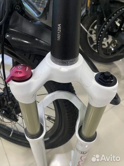 Вилка Manitou Air 27,5