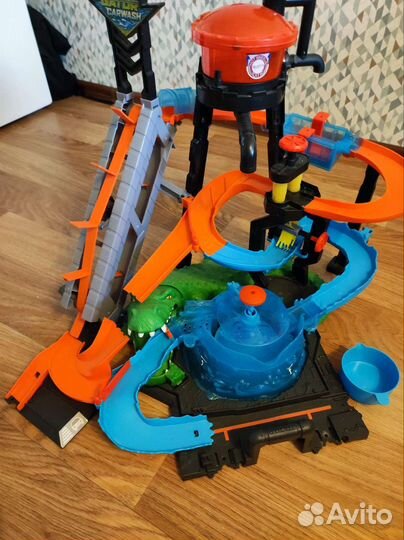 Гоночная трасса Monster track автомойка