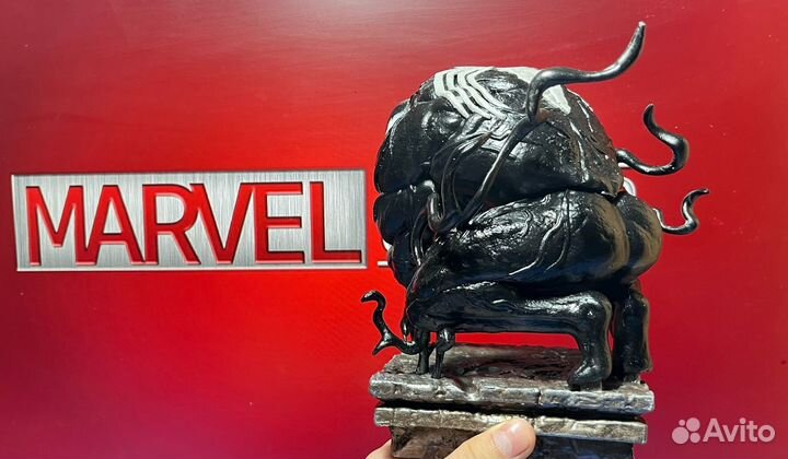 Фигурка Веном из marvel