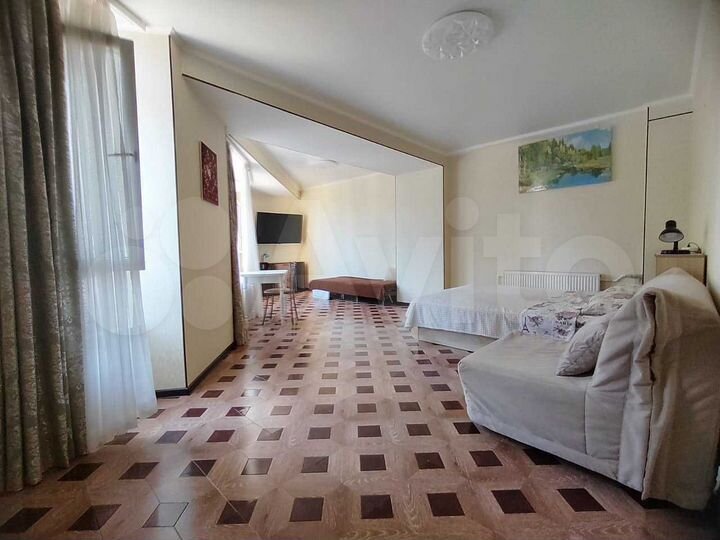 2-к. квартира, 74 м², 3/9 эт.