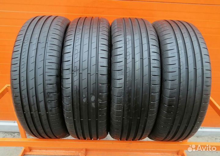 Goodyear EfficientGrip Performance 205/60 R16 92V