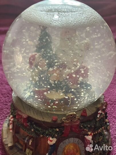 Новогодний стеклянный шар ручной работы
