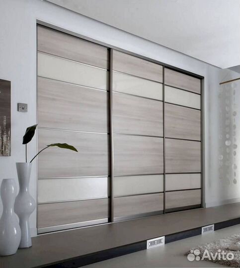 Раздвижная перегородка с матовым стеклом