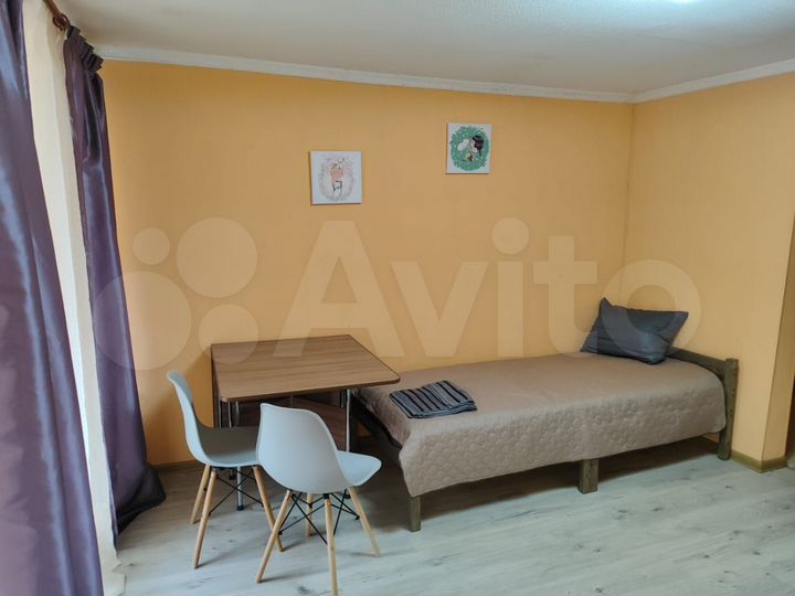 Комната 20 м² в 6-к., 2/2 эт.