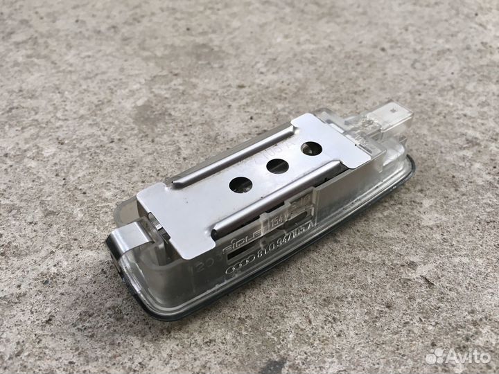 Плафон салона Audi A4 (4127)