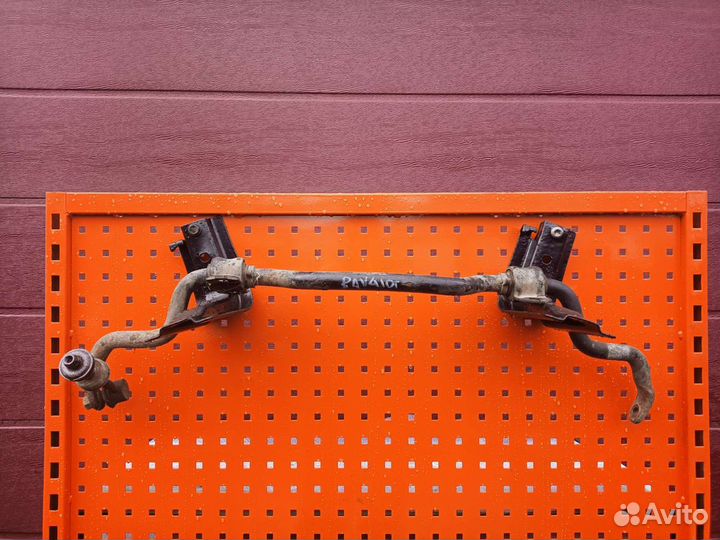 Стабилизатор задний Toyota rav 4