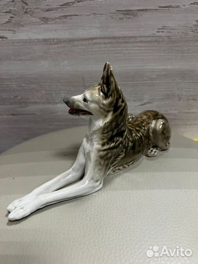 Статуэтка фарфоровая Авчарка