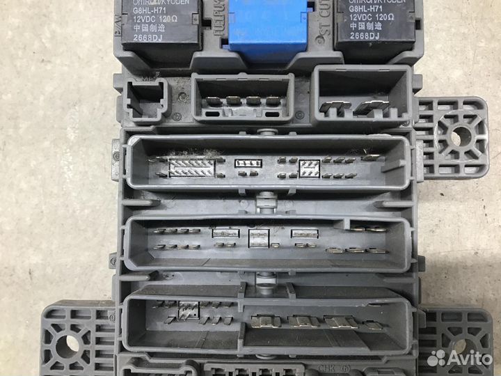 Блок предохранителей Honda Civic 5D 2006-2012