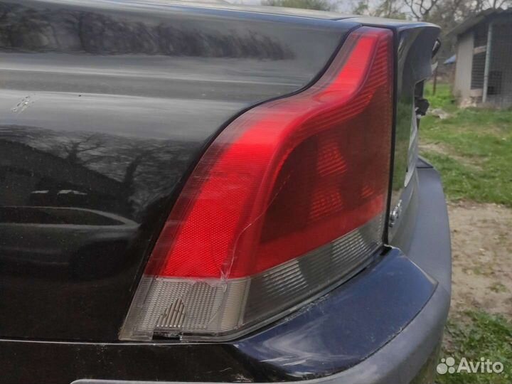 Фонарь задний левый volvo s60